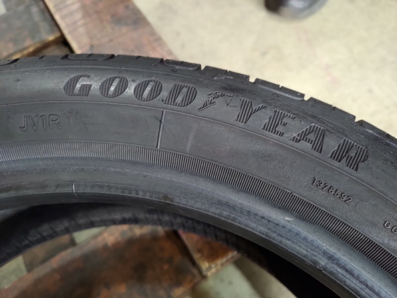 4 Gomme usate 195 45 16 Pneumatici Estivi GOODYEAR 4 Gomme usate 195 45 16 Pneumatici Estivi GOODYEAR