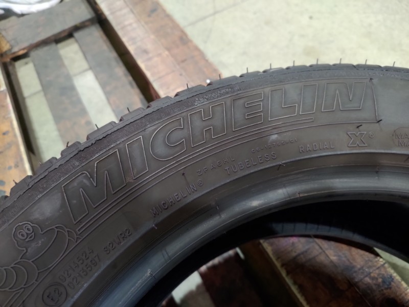 2 Gomme usate 215 55 17 Pneumatici Estivi MICHELIN 2 Gomme usate 215 55 17 Pneumatici Estivi MICHELIN