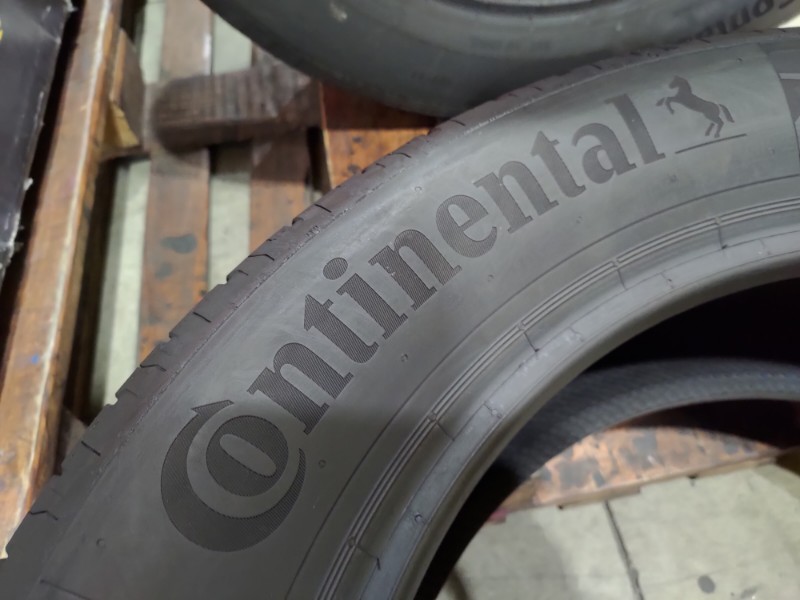 4 Gomme nuove 235 55 18 Pneumatici Estivi CONTINENTAL 4 Gomme nuove 235 55 18 Pneumatici Estivi CONTINENTAL