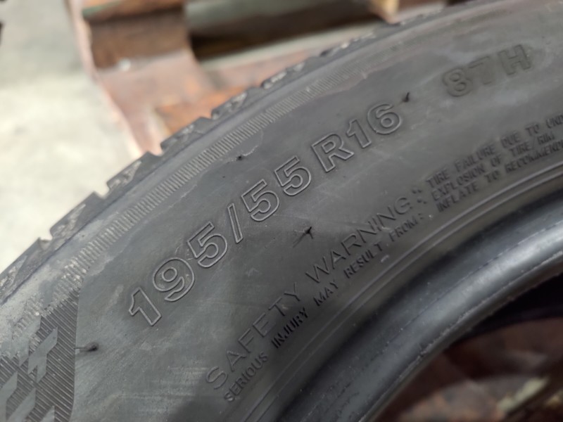 4 Gomme usate 195 55 16 Pneumatici Estivi BRIDGESTONE 4 Gomme usate 195 55 16 Pneumatici Estivi BRIDGESTONE
