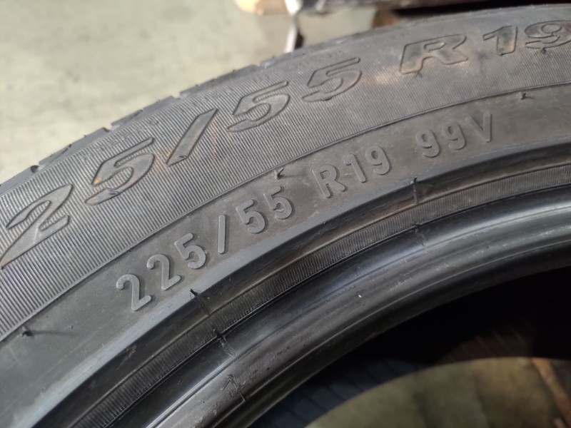 4 Gomme usate 225 55 19 Pneumatici Estivi PIRELLI 4 Gomme usate 225 55 19 Pneumatici Estivi PIRELLI