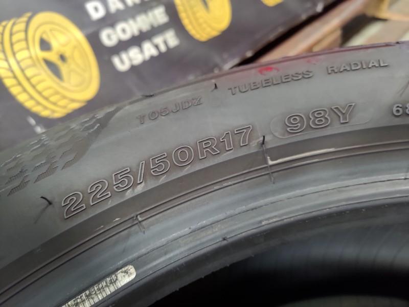 4 Gomme usate 225 50 17 Pneumatici Estivi BRIDGESTONE 4 Gomme usate 225 50 17 Pneumatici Estivi BRIDGESTONE