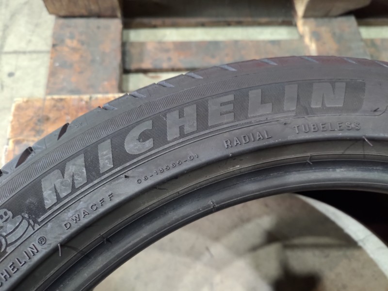 2 Gomme usate 225 45 17 Pneumatici Estivi MICHELIN 2 Gomme usate 225 45 17 Pneumatici Estivi MICHELIN