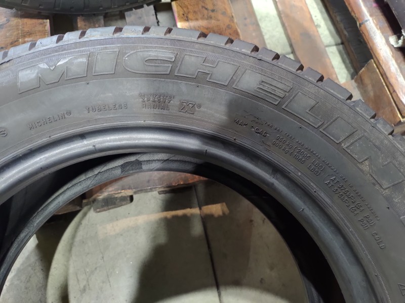 4 Gomme usate 215 65 16 C Pneumatici 4 Stagioni MICHELIN 4 Gomme usate 215 65 16 C Pneumatici 4 Stagioni MICHELIN