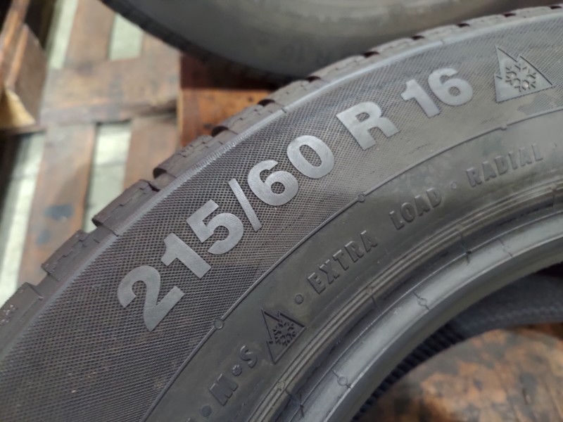 4 Gomme usate 215 60 16 Pneumatici Invernali CONTINENTAL 4 Gomme usate 215 60 16 Pneumatici Invernali CONTINENTAL