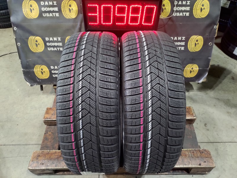 2 Gomme usate 245 45 20 RUN FLAT Pneumatici Invernali PIRELLI 2 Gomme usate 245 45 20 RUN FLAT Pneumatici Invernali PIRELLI