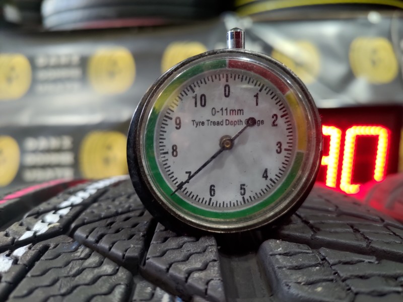 2 Gomme usate 245 45 20 RUN FLAT Pneumatici Invernali PIRELLI 2 Gomme usate 245 45 20 RUN FLAT Pneumatici Invernali PIRELLI