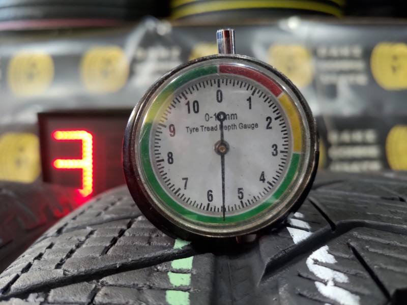 2 Gomme usate 255 45 20 Pneumatici Invernali PIRELLI 2 Gomme usate 255 45 20 Pneumatici Invernali PIRELLI