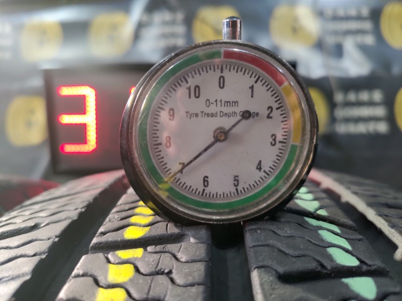 2 Gomme usate 215 70 15 C Pneumatici Invernali PIRELLI 2 Gomme usate 215 70 15 C Pneumatici Invernali PIRELLI