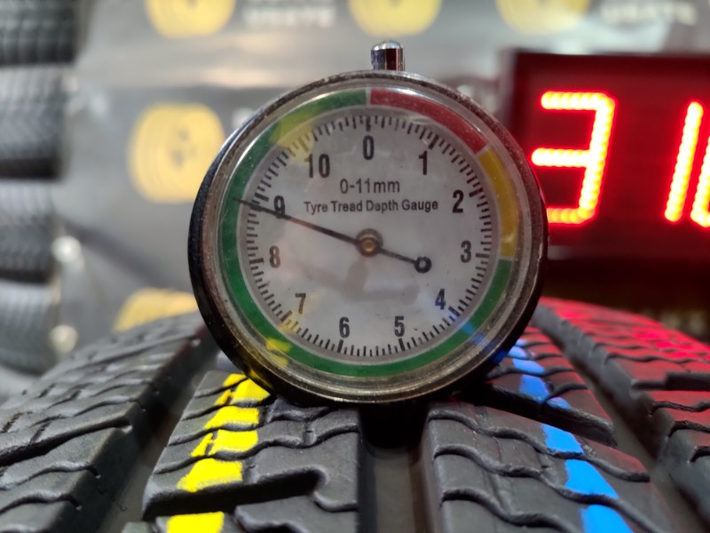 4 Gomme usate 195 60 16 C Pneumatici Invernali PIRELLI 4 Gomme usate 195 60 16 C Pneumatici Invernali PIRELLI