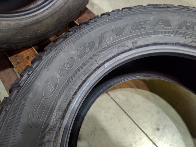4 Gomme usate 255 65 19 Pneumatici 4 Stagioni GOODYEAR 4 Gomme usate 255 65 19 Pneumatici 4 Stagioni GOODYEAR