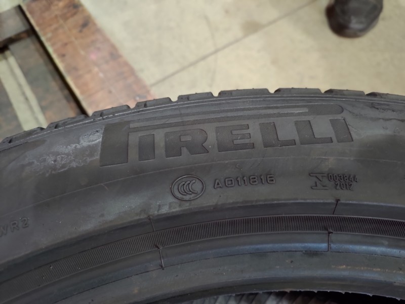 2 Gomme usate 285 45 22 Pneumatici 4 Stagioni PIRELLI 2 Gomme usate 285 45 22 Pneumatici 4 Stagioni PIRELLI