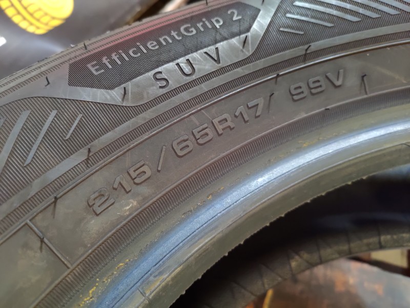 4 Gomme usate 215 65 17 Pneumatici Estivi GOODYEAR 4 Gomme usate 215 65 17 Pneumatici Estivi GOODYEAR
