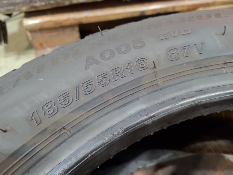 2 Gomme usate 185 55 16 Pneumatici 4 Stagioni BRIDGESTONE 2 Gomme usate 185 55 16 Pneumatici 4 Stagioni BRIDGESTONE