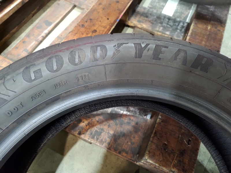 4 Gomme usate 205 55 17 Pneumatici Estivi GOODYEAR 4 Gomme usate 205 55 17 Pneumatici Estivi GOODYEAR