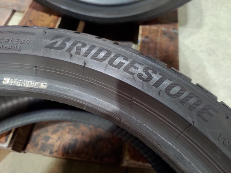 4 Gomme usate 225 40 18 Pneumatici Estivi BRIDGESTONE 4 Gomme usate 225 40 18 Pneumatici Estivi BRIDGESTONE