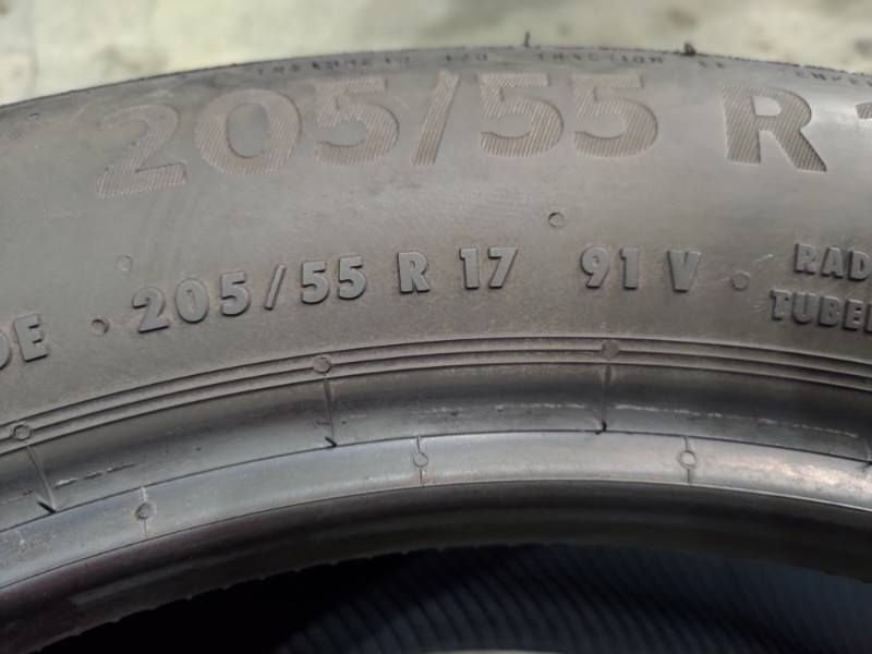 4 Gomme usate 205 55 17 Pneumatici Estivi CONTINENTAL 4 Gomme usate 205 55 17 Pneumatici Estivi CONTINENTAL