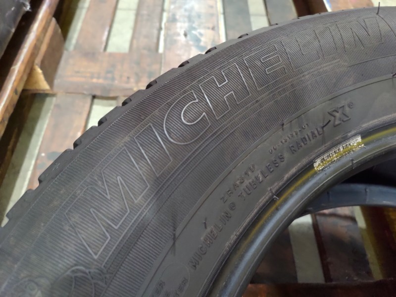 2 Gomme usate 225 65 17 Pneumatici Estivi MICHELIN 2 Gomme usate 225 65 17 Pneumatici Estivi MICHELIN