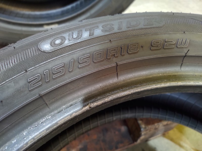4 Gomme usate 215 50 18 Pneumatici Estivi FALKEN 4 Gomme usate 215 50 18 Pneumatici Estivi FALKEN