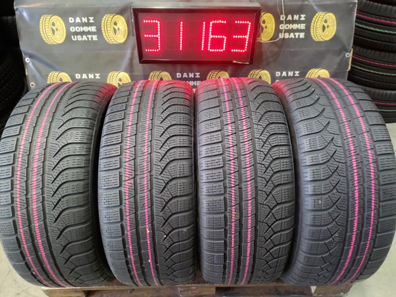 4 Gomme usate 245 45 18 Pneumatici Invernali PIRELLI 4 Gomme usate 245 45 18 Pneumatici Invernali PIRELLI