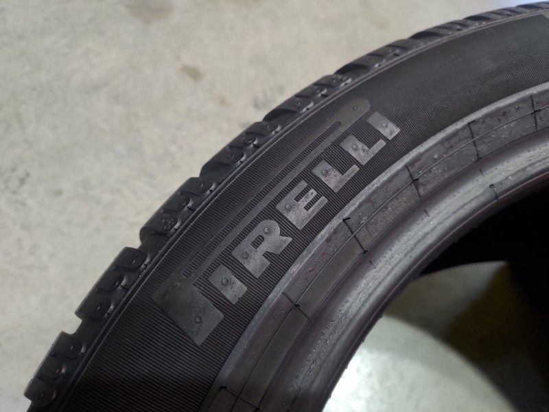 4 Gomme usate 245 45 18 Pneumatici Invernali PIRELLI 4 Gomme usate 245 45 18 Pneumatici Invernali PIRELLI