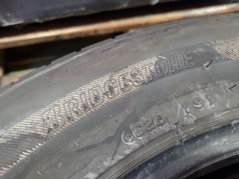 2 Gomme usate 205 60 16 Pneumatici Estivi BRIDGESTONE 2 Gomme usate 205 60 16 Pneumatici Estivi BRIDGESTONE