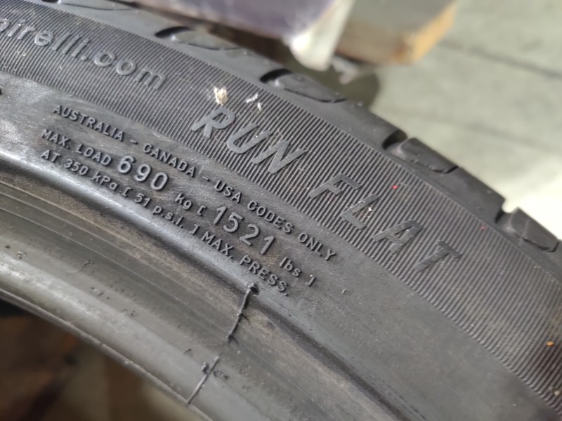 2 Gomme usate 225 45 18 e 2 Gomme usate 255 40 18 RUN FLAT Pneumatici Estivi PIRELLI 2 Gomme usate 225 45 18 e 2 Gomme usate 255 40 18 RUN FLAT Pneumatici Estivi PIRELLI