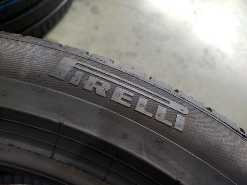 4 Gomme usate 255 45 20 Pneumatici Estivi PIRELLI 4 Gomme usate 255 45 20 Pneumatici Estivi PIRELLI