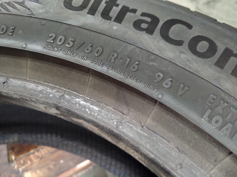 4 Gomme usate 205 60 16 Pneumatici Estivi CONTINENTAL 4 Gomme usate 205 60 16 Pneumatici Estivi CONTINENTAL