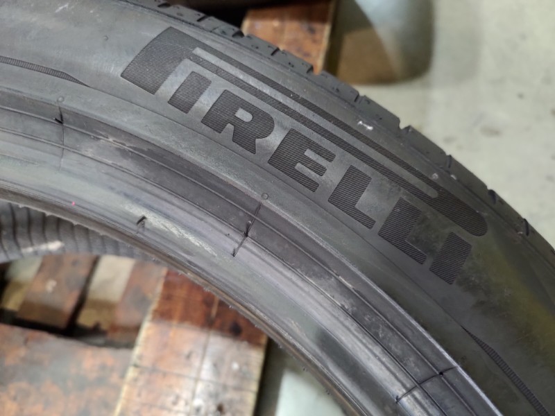 2 Gomme usate 275 40 21 e 2 Gomme usate 315 35 21 Pneumatici Estivi PIRELLI 2 Gomme usate 275 40 21 e 2 Gomme usate 315 35 21 Pneumatici Estivi PIRELLI