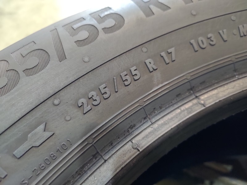 4 Gomme usate 235 55 17 Pneumatici Invernali CONTINENTAL 4 Gomme usate 235 55 17 Pneumatici Invernali CONTINENTAL