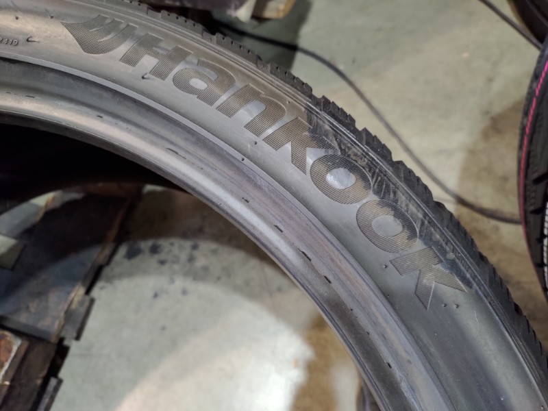4 Gomme usate 295 35 23 Pneumatici Invernali HANKOOK 4 Gomme usate 295 35 23 Pneumatici Invernali HANKOOK