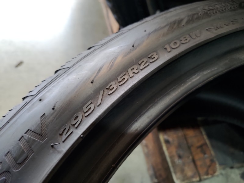 4 Gomme usate 295 35 23 Pneumatici Invernali HANKOOK 4 Gomme usate 295 35 23 Pneumatici Invernali HANKOOK