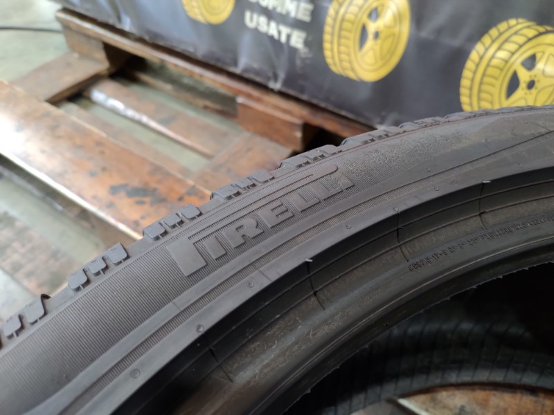 2 Gomme usate 285 35 23 Pneumatici Invernali PIRELLI 2 Gomme usate 285 35 23 Pneumatici Invernali PIRELLI