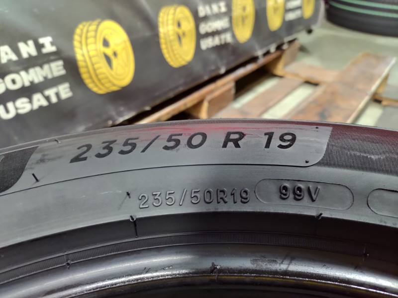 4 Gomme usate 235 50 19 Pneumatici Estivi MICHELIN 4 Gomme usate 235 50 19 Pneumatici Estivi MICHELIN