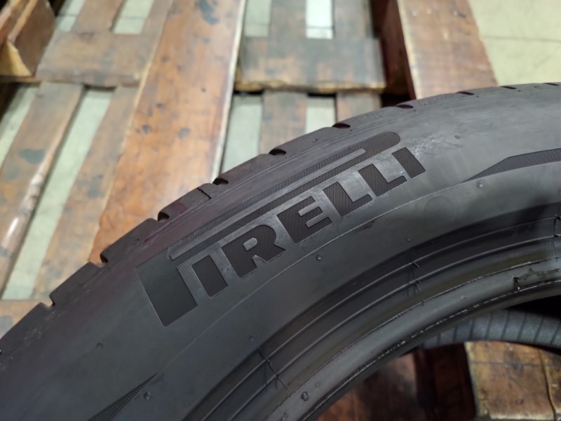 4 Gomme usate 235 50 19 Pneumatici Estivi PIRELLI 4 Gomme usate 235 50 19 Pneumatici Estivi PIRELLI