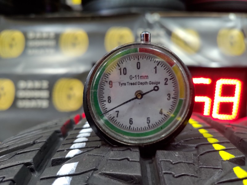 2 Gomme usate 225 70 15 C Pneumatici 4 Stagioni CONTINENTAL 2 Gomme usate 225 70 15 C Pneumatici 4 Stagioni CONTINENTAL