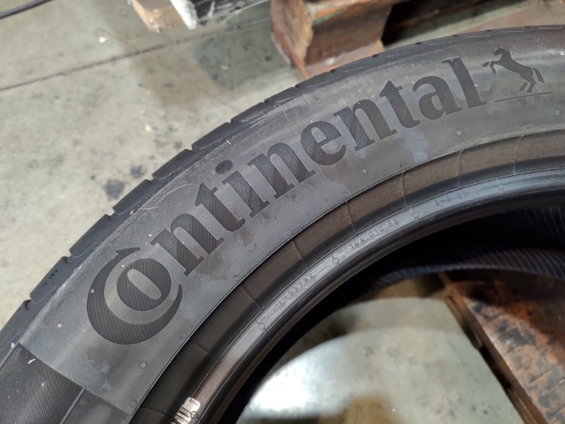 4 Gomme usate 235 50 19 Pneumatici Estivi CONTINENTAL 4 Gomme usate 235 50 19 Pneumatici Estivi CONTINENTAL
