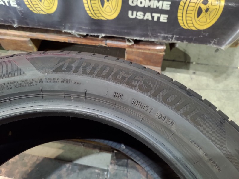 1 Gomma usata 215 55 17 Pneumatici Estivi BRIDGESTONE 1 Gomma usata 215 55 17 Pneumatici Estivi BRIDGESTONE