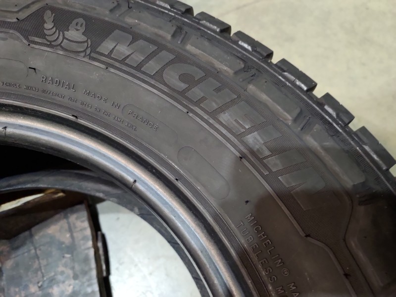 2 Gomme usate 225 70 15 C Pneumatici 4 Stagioni MICHELIN 2 Gomme usate 225 70 15 C Pneumatici 4 Stagioni MICHELIN