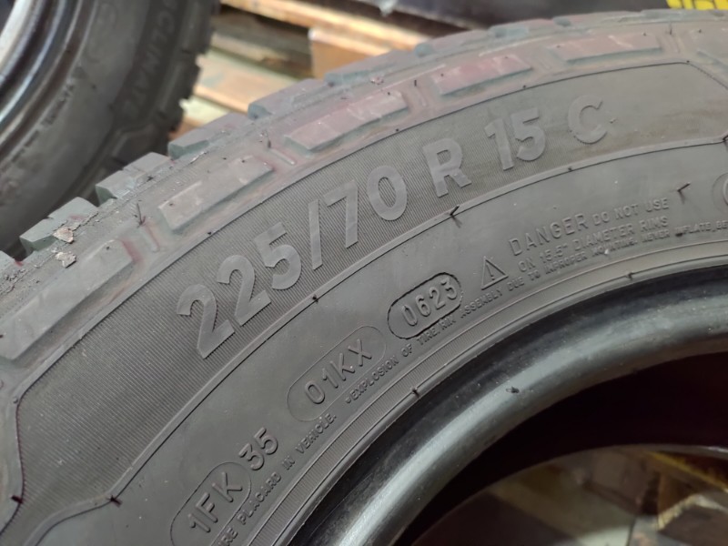 2 Gomme usate 225 70 15 C Pneumatici 4 Stagioni MICHELIN 2 Gomme usate 225 70 15 C Pneumatici 4 Stagioni MICHELIN