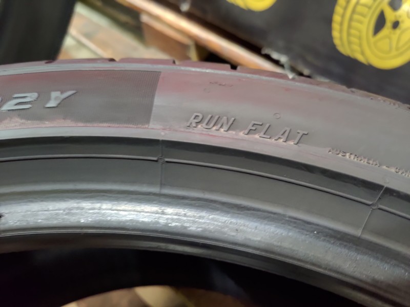 1 Gomma usata 275 35 20 RUN FLAT Pneumatici Estivi PIRELLI 1 Gomma usata 275 35 20 RUN FLAT Pneumatici Estivi PIRELLI
