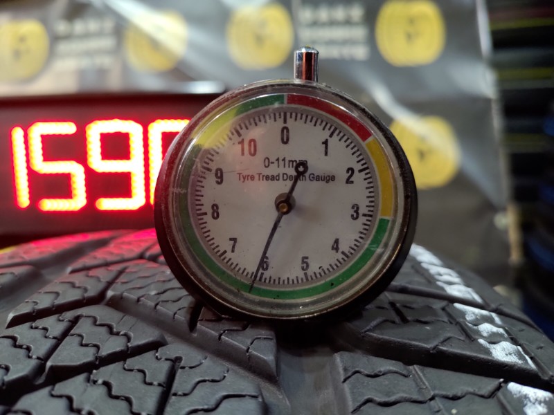 4 Gomme usate 215 55 17 Pneumatici Invernali PIRELLI 4 Gomme usate 215 55 17 Pneumatici Invernali PIRELLI