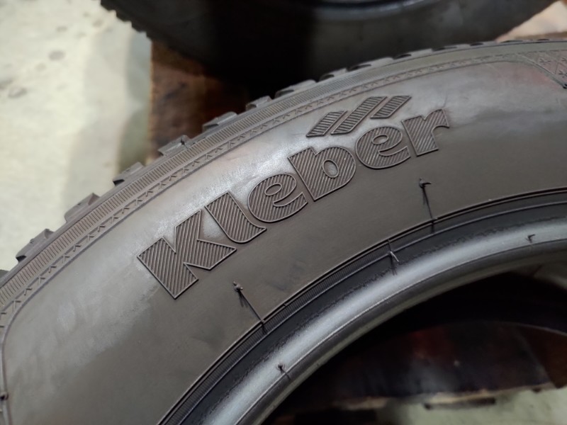 4 Gomme usate 205 60 16 Pneumatici Invernali KLEBER 4 Gomme usate 205 60 16 Pneumatici Invernali KLEBER