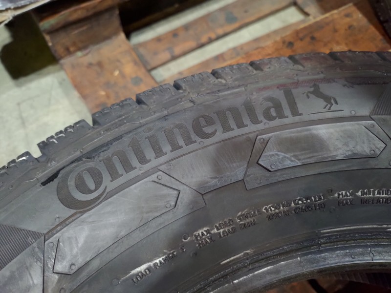 4 Gomme usate 205 75 16 C Pneumatici Invernali CONTINENTAL 4 Gomme usate 205 75 16 C Pneumatici Invernali CONTINENTAL