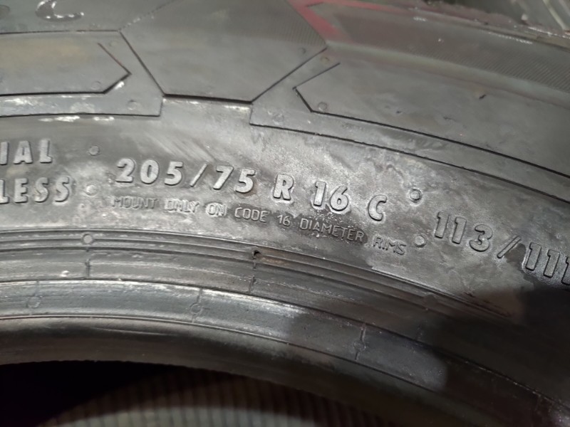 4 Gomme usate 205 75 16 C Pneumatici Invernali CONTINENTAL 4 Gomme usate 205 75 16 C Pneumatici Invernali CONTINENTAL