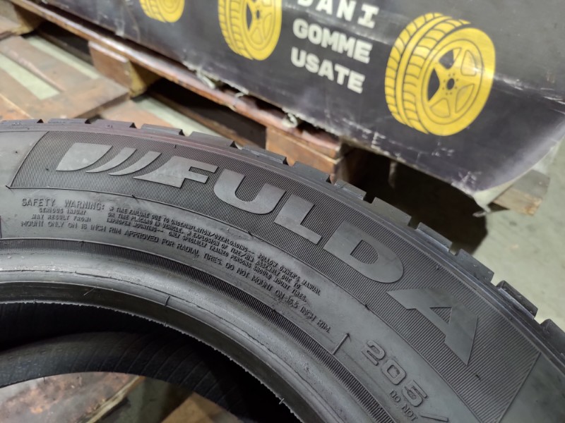 4 Gomme usate 205 65 16 C Pneumatici Invernali FULDA 4 Gomme usate 205 65 16 C Pneumatici Invernali FULDA