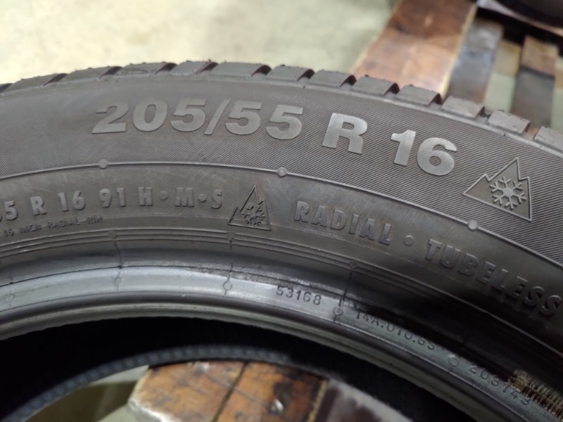 4 Gomme usate 205 55 16 Pneumatici Invernali CONTINENTAL 4 Gomme usate 205 55 16 Pneumatici Invernali CONTINENTAL