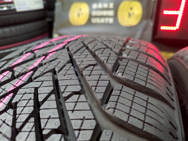 4 Gomme usate 205 50 17 Pneumatici Invernali PIRELLI 4 Gomme usate 205 50 17 Pneumatici Invernali PIRELLI