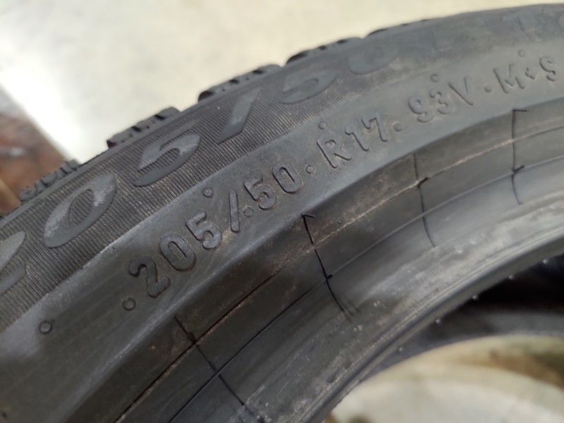4 Gomme usate 205 50 17 Pneumatici Invernali PIRELLI 4 Gomme usate 205 50 17 Pneumatici Invernali PIRELLI